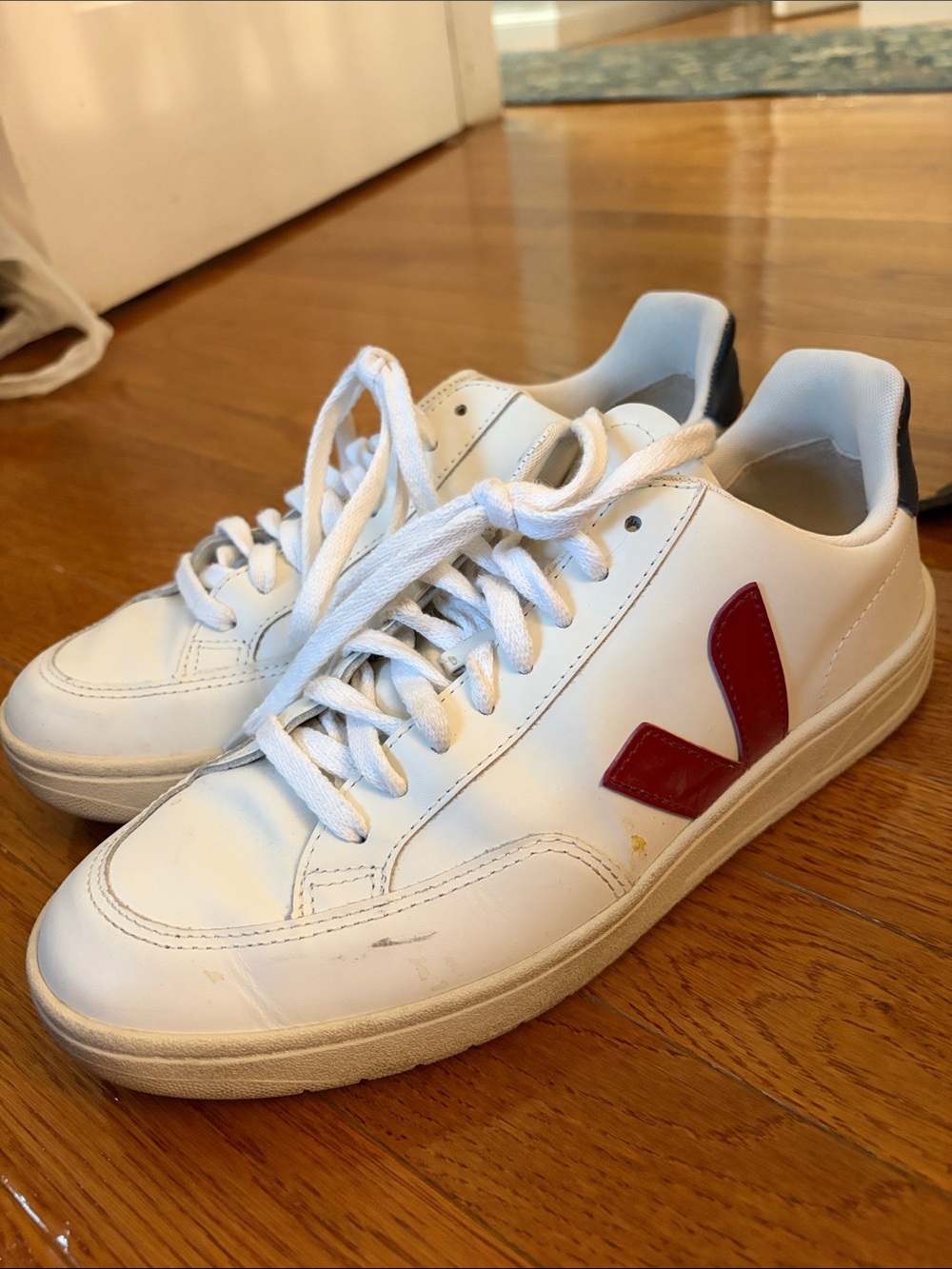 Veja V-12 Sneakers in White with Red V and Navy Heel Tab - Picture 2 of 4